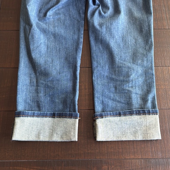 NYDJ Dayla Medium Wash Denim Wide Cuff Capri Pants 8 - Picture 8 of 9